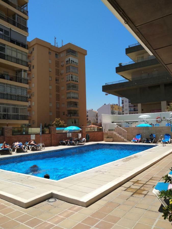 Apartamento En Edificio Stella Maris فوينخيرولا المظهر الخارجي الصورة
